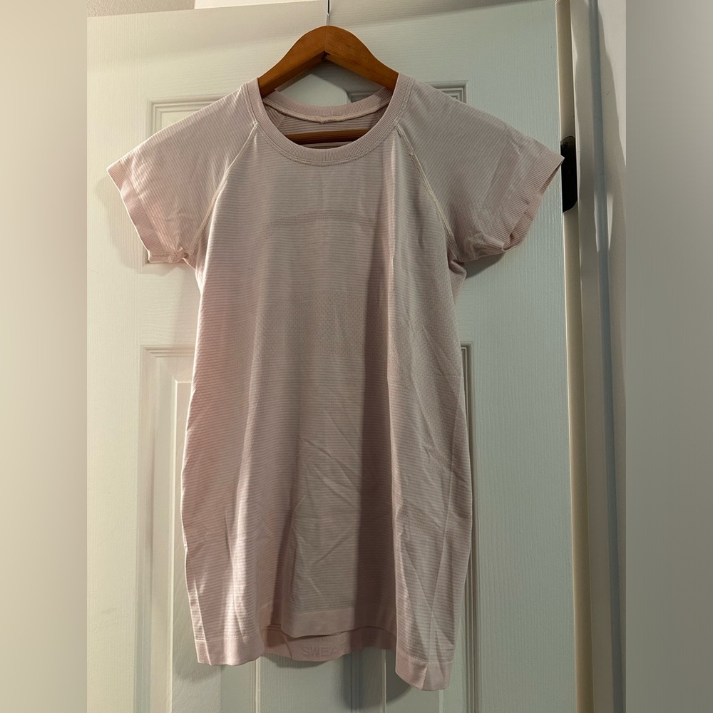Lululemon swiftly tech short sleeve